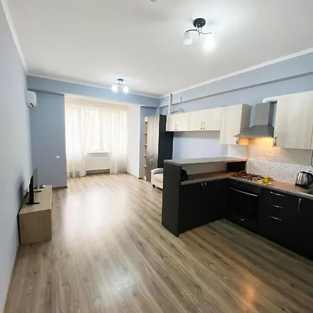 Sky House Apartment *